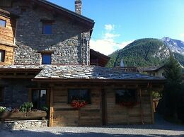 Les Trompeurs Chez Odette