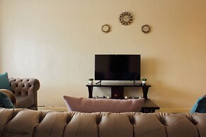 The Serene Apartment