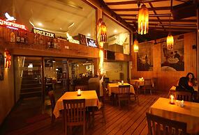 De Baga Deck Comforts