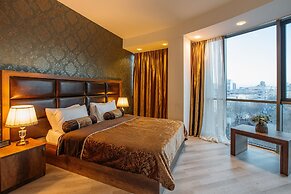 Green Queen Hotel