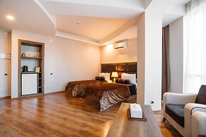 Green Queen Hotel