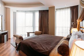 Green Queen Hotel