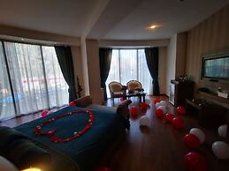 Green Queen Hotel