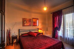 Anna Karra Studios & Apartments