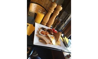 The Folly Hotel