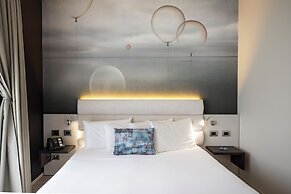 Vision Hotel
