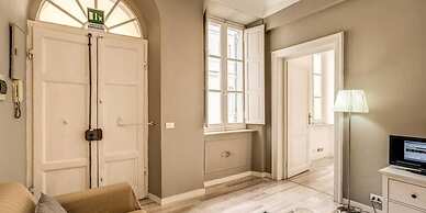 Colosseo 2 Bedroom Walking Distance