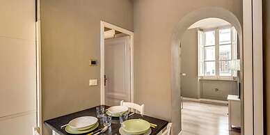 Colosseo 2 Bedroom Walking Distance