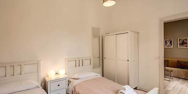 Colosseo 2 Bedroom Walking Distance