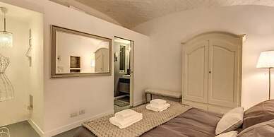 Vicolo delle grotte Campo di fiori