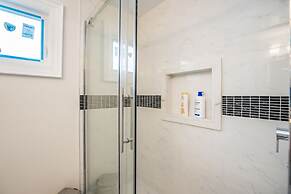 Entire Bungalow 5 Bedrooms