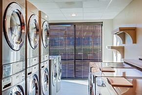 Staybridge Suites Charlottesville Airport by IHG