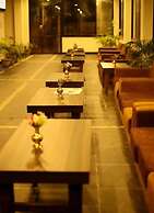 Rhino Land Jungle Lodge