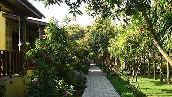 Rhino Land Jungle Lodge