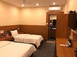 Rhino Land Jungle Lodge