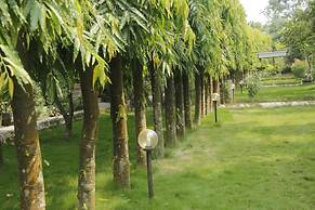 Rhino Land Jungle Lodge