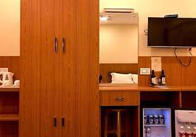 Rhino Land Jungle Lodge