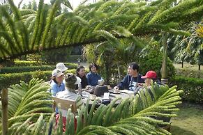 Rhino Land Jungle Lodge