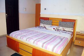 De-b Garden Hotel
