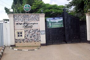 De-b Garden Hotel