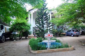 De-b Garden Hotel