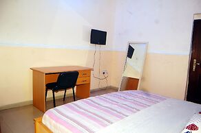De-b Garden Hotel