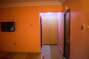 Pacific Hotels & Suites