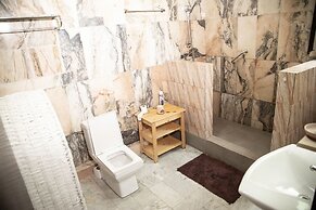 Stay.plus Fann Mermoz