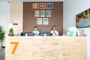 7 Days Premium Hotel