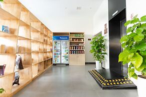 7 Days Premium Hotel