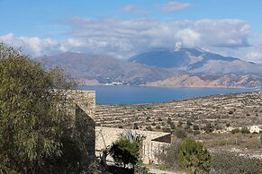 Orelia Cretan Villas & Deluxe Apartments