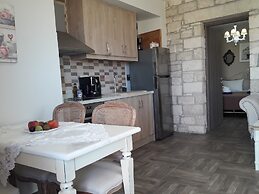 Orelia Cretan Villas & Deluxe Apartments