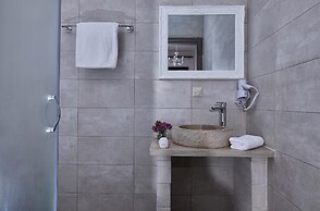 Orelia Cretan Villas & Deluxe Apartments