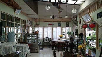 Baan Somboon Guesthouse
