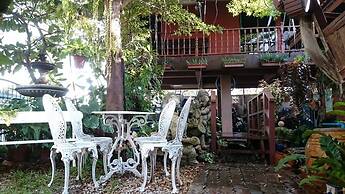 Baan Somboon Guesthouse