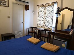 Baan Somboon Guesthouse