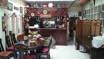 Baan Somboon Guesthouse