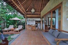 Graha Sandat Villas by Pramana Villas