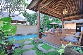 Graha Sandat Villas by Pramana Villas