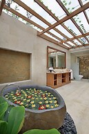 Graha Sandat Villas by Pramana Villas