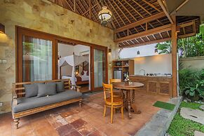 Graha Sandat Villas by Pramana Villas