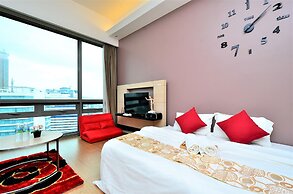 D'Home Stay at Swiss Garden Residence