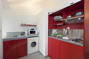 CHROMA Lodge Pikermi