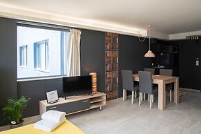 CHROMA Lodge Pikermi