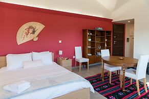 CHROMA Lodge Pikermi