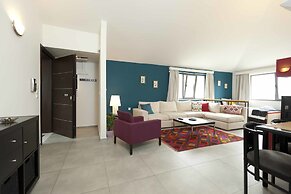 CHROMA Lodge Pikermi