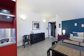 CHROMA Lodge Pikermi