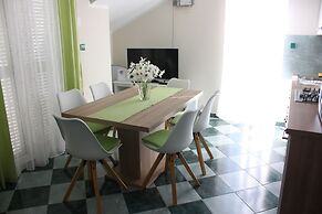 Apartments Tanja & Josipa