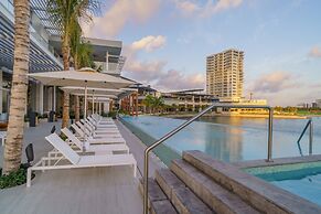 Renaissance Cancun Resort & Marina
