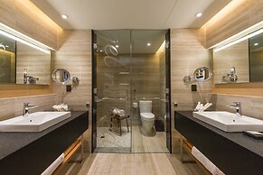 Renaissance Cancun Resort & Marina